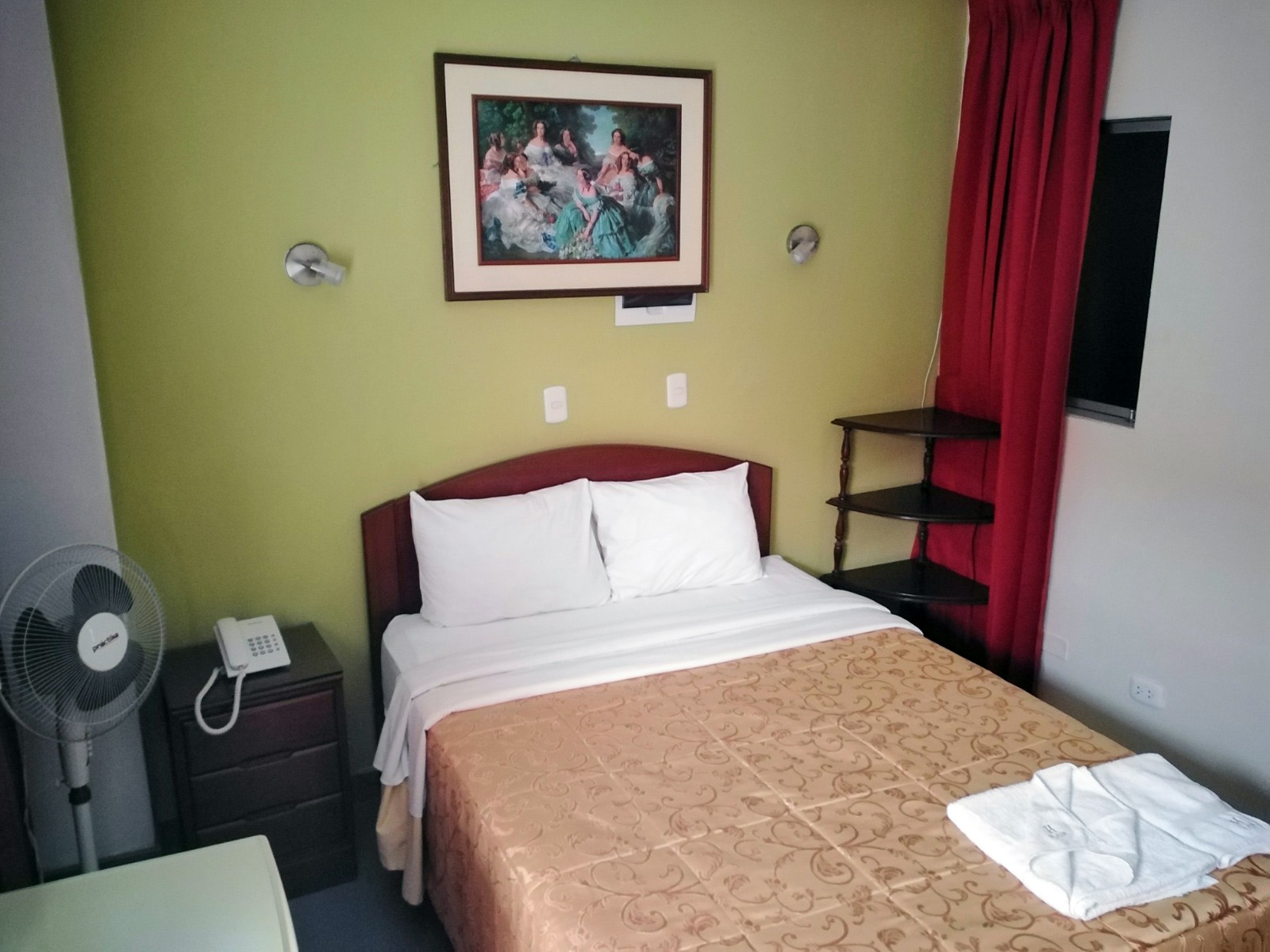 Habitaci&oacute;n Individual